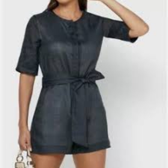 Banana Republic green shorts romper - Picture 1 of 12